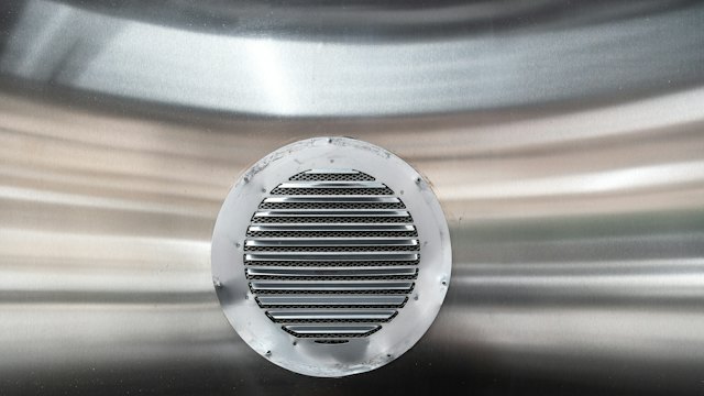 Round metal air vent grille